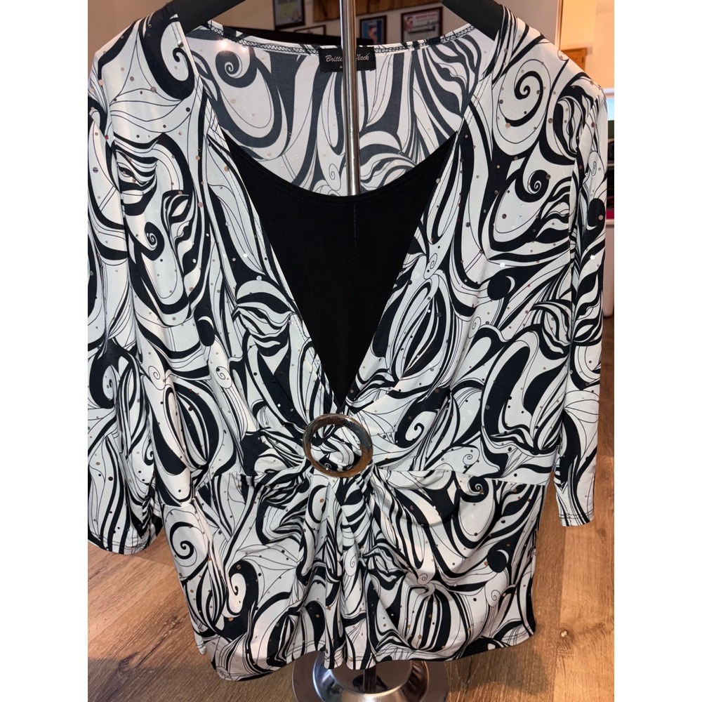 Vintage Brittany Black‎ Women's 2X Blouse Black White Abstract Print 3/4 Sleeve